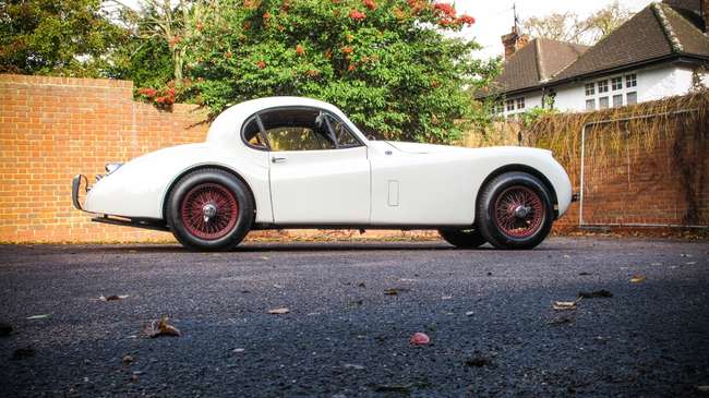 1953 Jaguar XK120 Fixedhead Coupe-Auction Lot