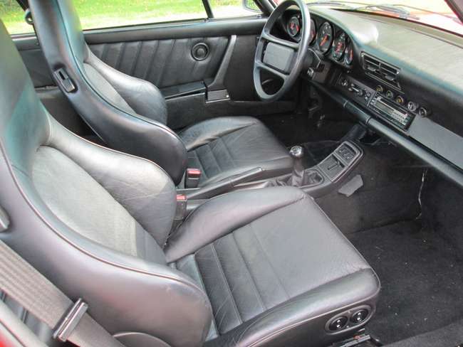 1991 Porsche 911 Carrera 2-Auction Lot