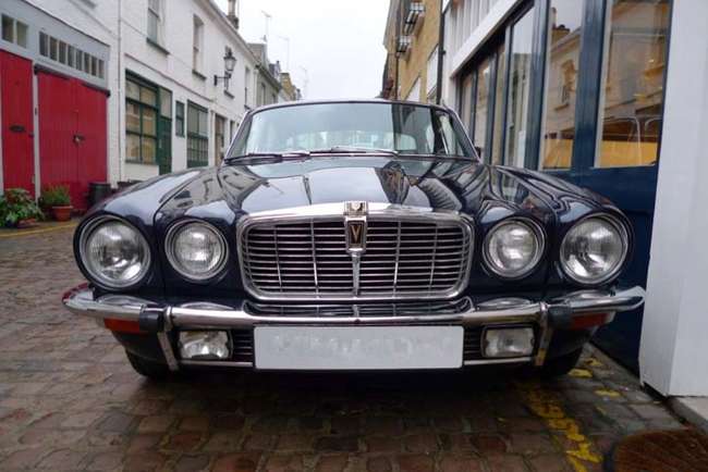1974 Jaguar XJ12L series II-Auction Lot