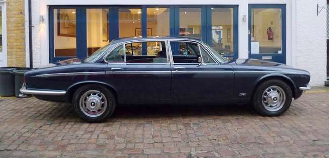 1974 Jaguar XJ12L series II-Auction Lot