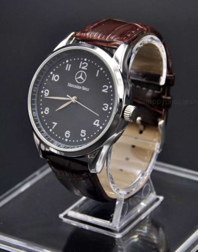 Gentleman's Mercedes-Benz themed wristwatch.-Auction Lot