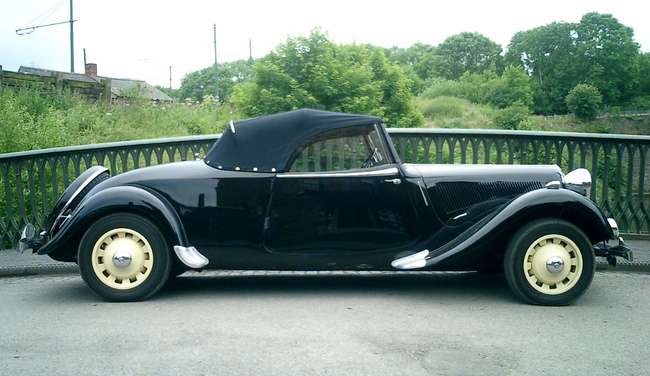 1953 Citroen Traction Avant Big 6 Peacock Roadster-Auction Lot