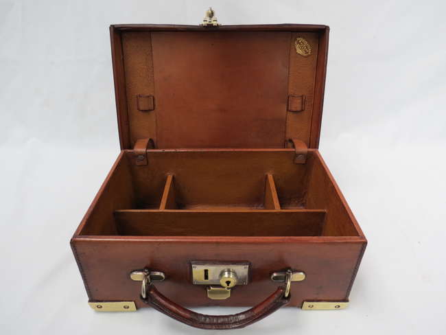 A small Leather Case-Auction Lot