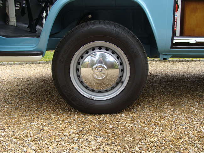 1972 Volkswagen T2 Bay Window Camper Van Devonette-Sold