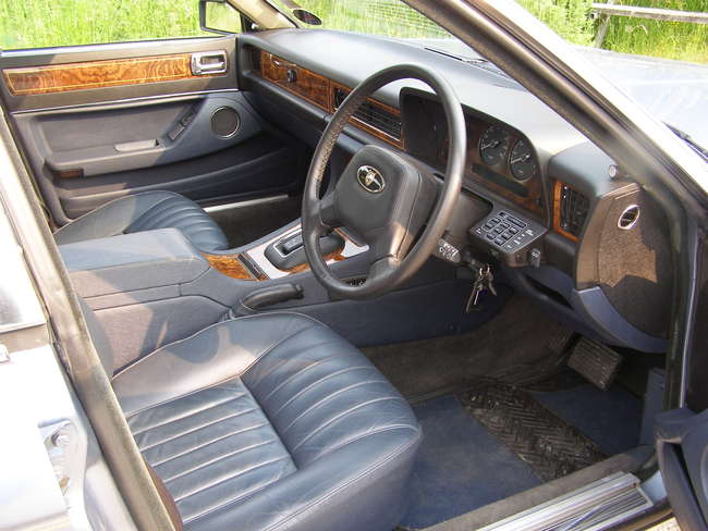 1988 Jaguar XJ 4.0 Sovereign Auto-Auction Lot