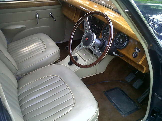 1968 Jaguar MKII 3.4 with manual gearbox-Auction Lot
