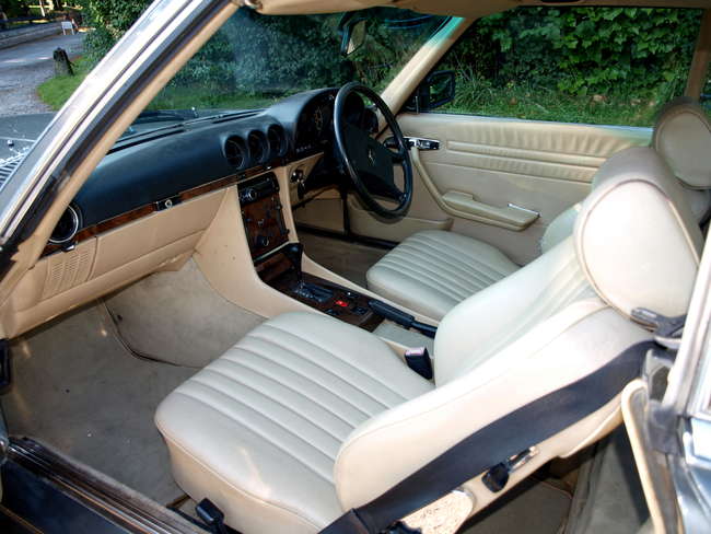 1987 Mercedes R107 300 SL Roadster-Sold