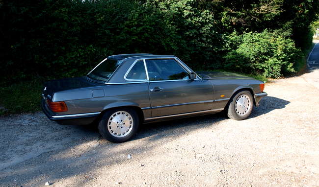 1987 Mercedes R107 300 SL Roadster-Sold