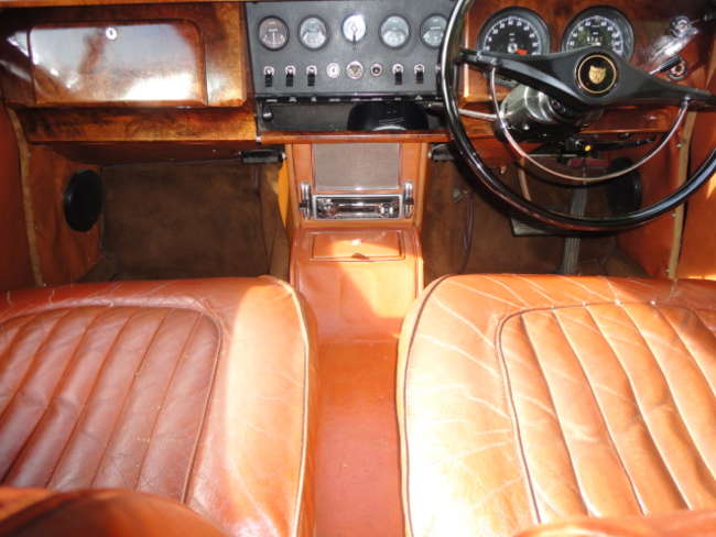 1965 Jaguar 3.4 MKII -Auction Lot