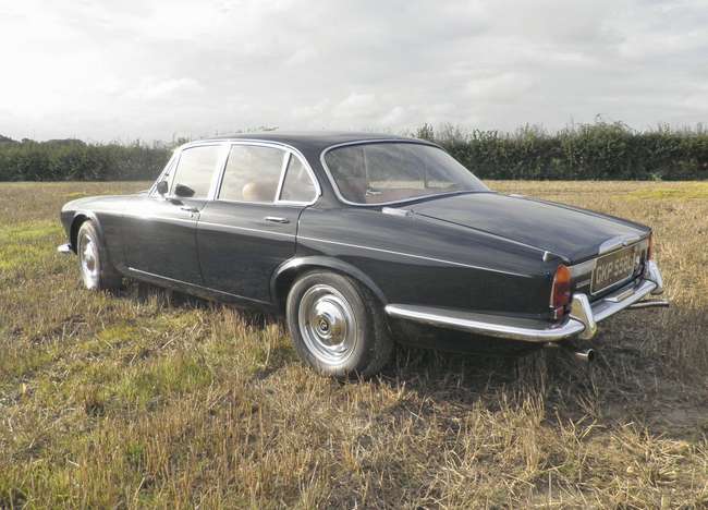 1972 Daimler Sovereign Series One 4.2 Litre Saloon-Sold