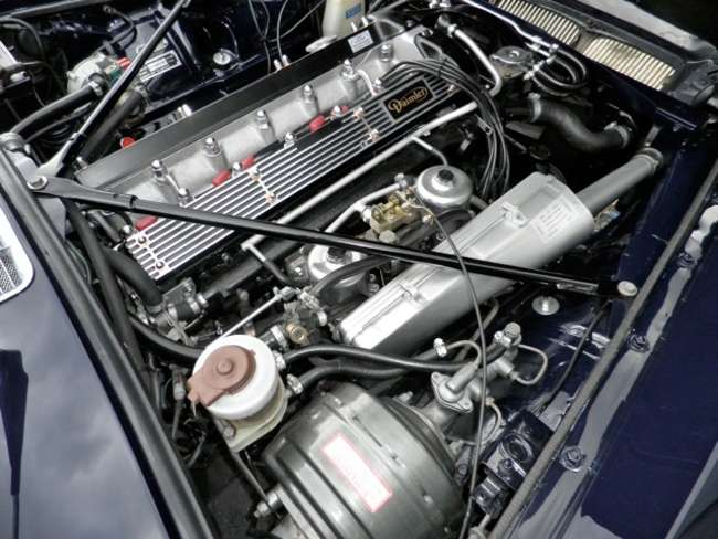 1972 Daimler Sovereign Series One 4.2 Litre Saloon-Sold