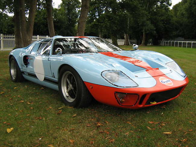 Iconic Auctioneers | 1961 Ford GT40 Replica-Auction Lot