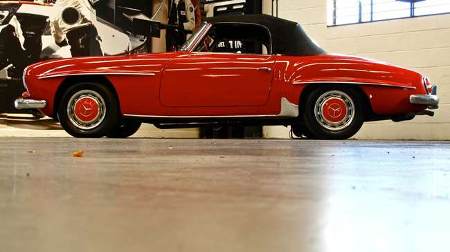 1961 Mercedes-Benz 190 SL-Sold