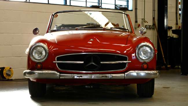 1961 Mercedes-Benz 190 SL-Sold