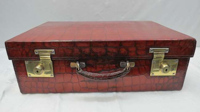 A very fine crocodile skin Travel Case-Auction Lot