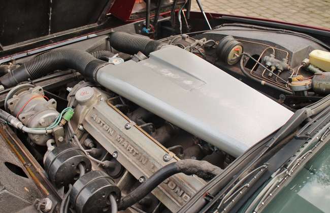 1983 Aston Martin Lagonda-Auction Lot
