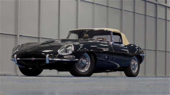 1961 Jaguar E-Type Series 1, Outside Bonnet-Lock, Flat Floor-Auction Lot