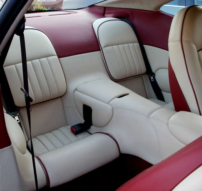 1998 Aston Martin DB7 Coupe-Auction Lot