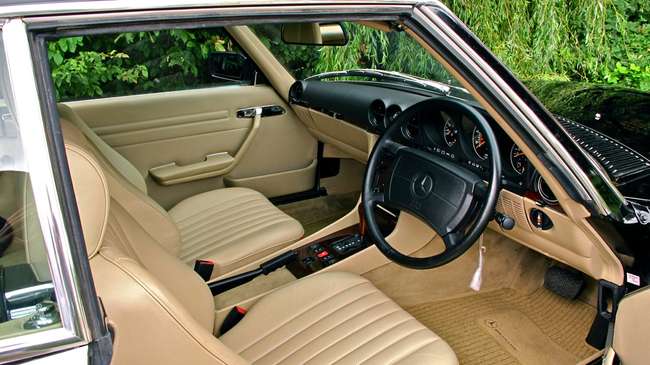 1989 Mercedes Benz SL500 (107) Auto-Sold