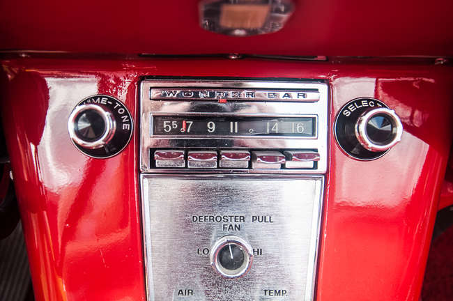 1960 Chevrolet Corvette-Sold