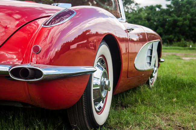 1960 Chevrolet Corvette-Sold
