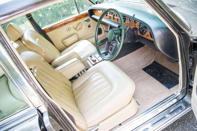 1976 Bentley T1 Saloon-Auction Lot