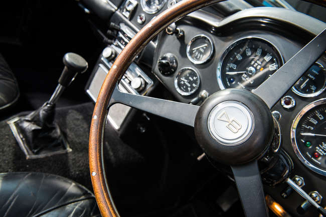 1970 Aston Martin DB6 Mk.II Volante-Sold