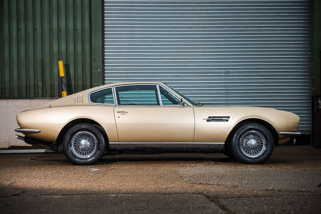1969 Aston Martin DBS6 Manual-Auction Lot