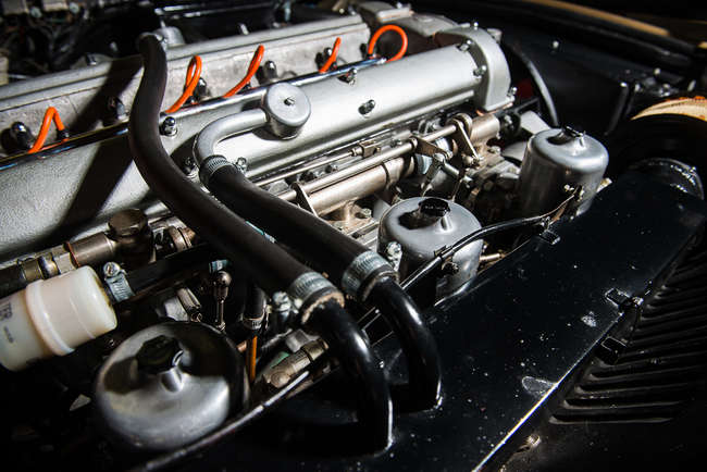 1969 Aston Martin DBS6 Manual-Auction Lot