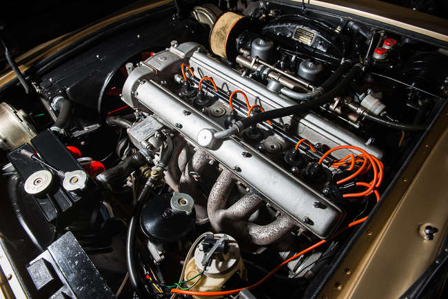 1969 Aston Martin DBS6 Manual-Auction Lot