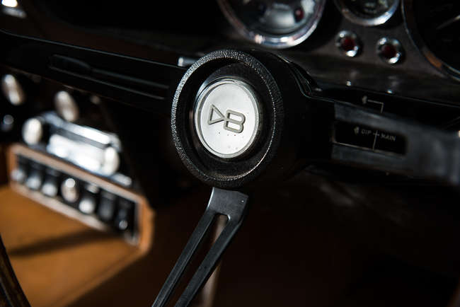 1971 Aston Martin DBS-Auction Lot