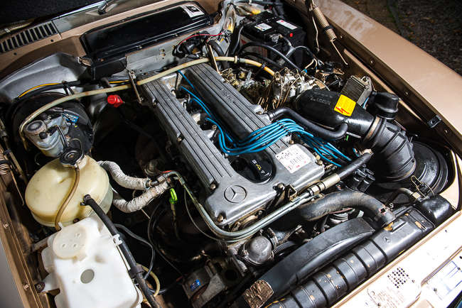 1985 Mercedes-Benz 280SL -Auction Lot