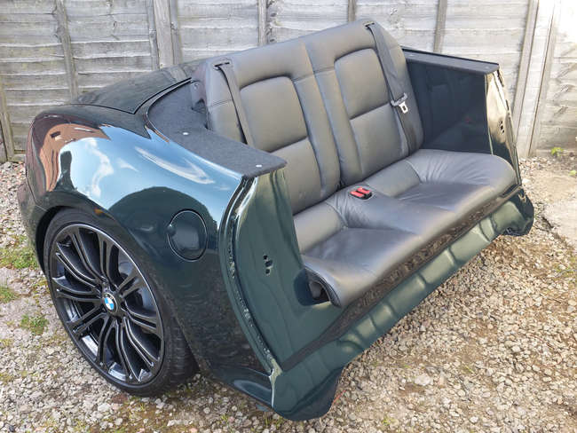 BMW Z3 Sofa-Auction Lot