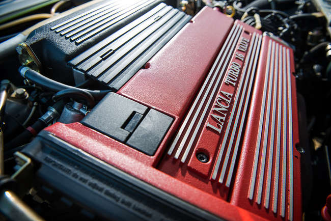 1992 Lancia Delta Integrale HF Turbo Martini 5-Auction Lot