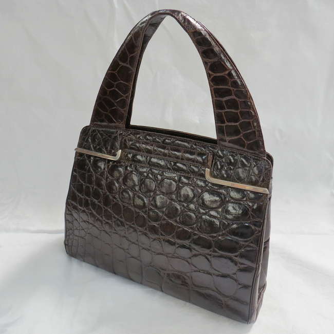 A very smart and stylish crocodile skin Handbag-Auction Lot