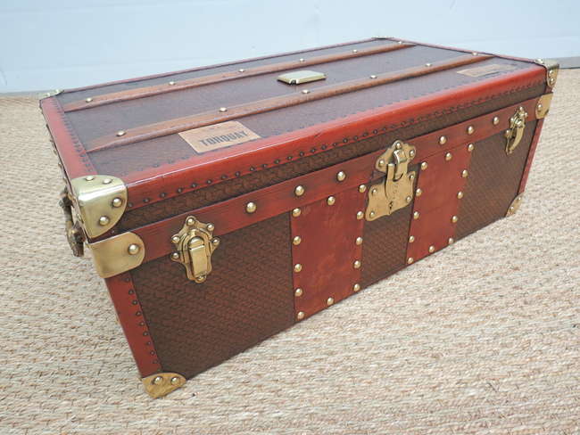 A French steamer trunk-Auction Lot