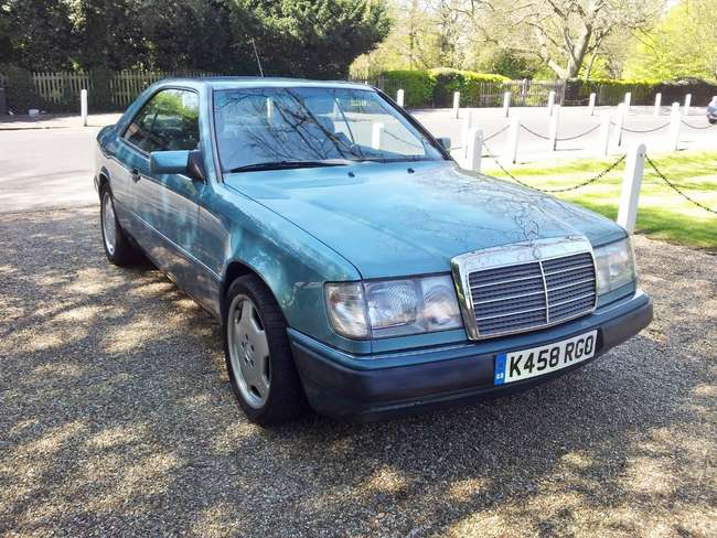 1992 Mercedes-Benz 300 CE-24-Auction Lot