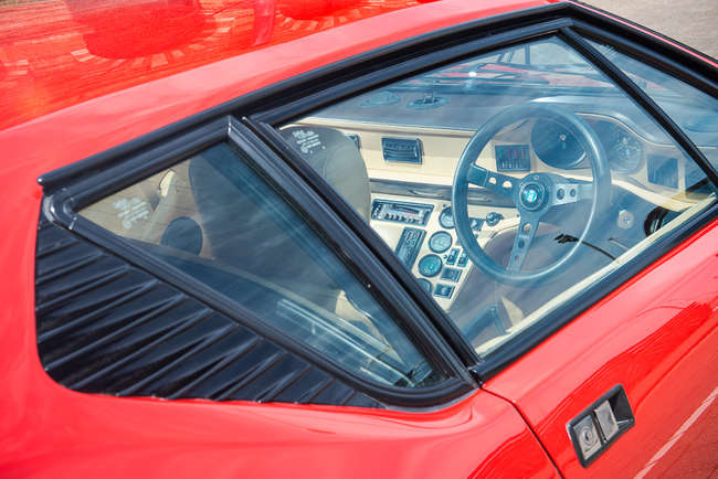 1989 DeTomaso Pantera GT5-S-Sold