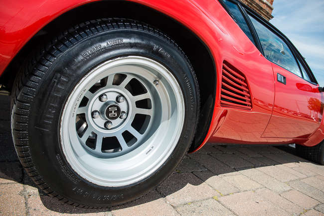 1989 DeTomaso Pantera GT5-S-Sold