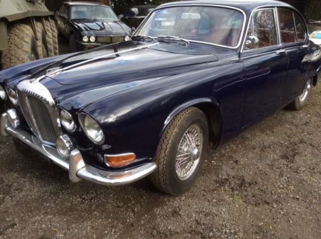 1967 Daimler Sovereign Manual 4.2-Auction Lot