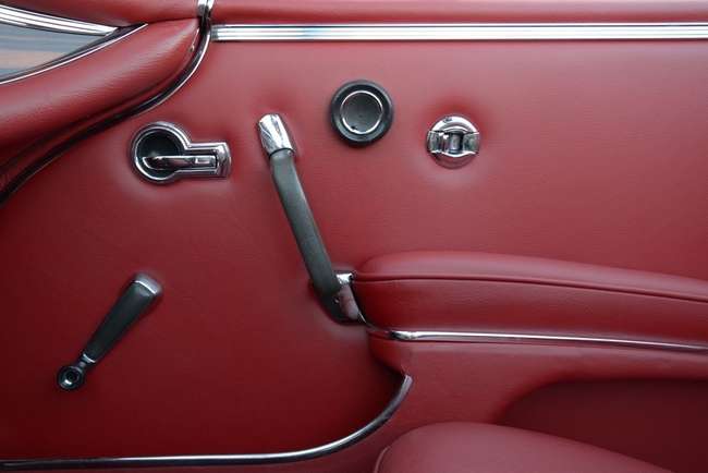 1966 Mercedes 250 SE Convertible Manual LHD (W108)-Sold