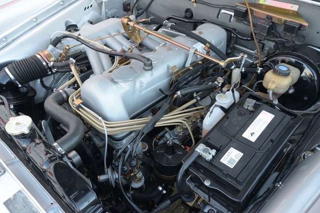 1966 Mercedes 250 SE Convertible Manual LHD (W108)-Sold