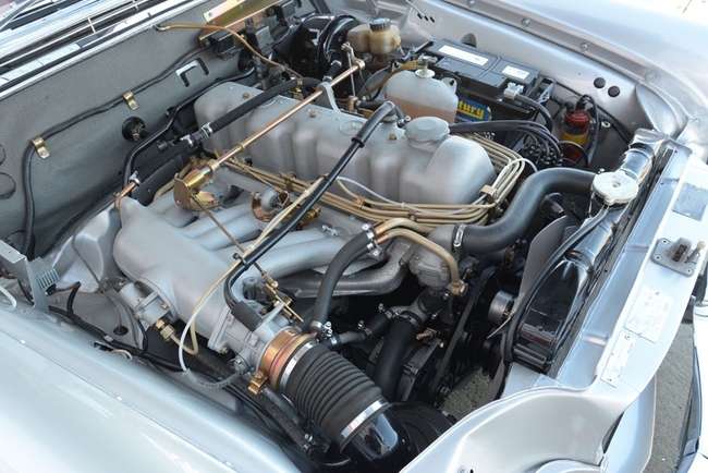1966 Mercedes 250 SE Convertible Manual LHD (W108)-Sold
