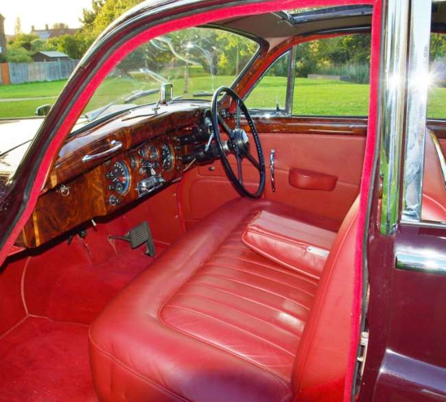 1961 Jaguar Mk.IX-Sold