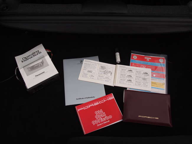 1987 Porsche 944 Lux-Auction Lot