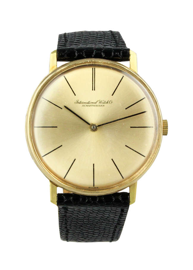 IWC 18ct yellow Gold Manual wind-Sold
