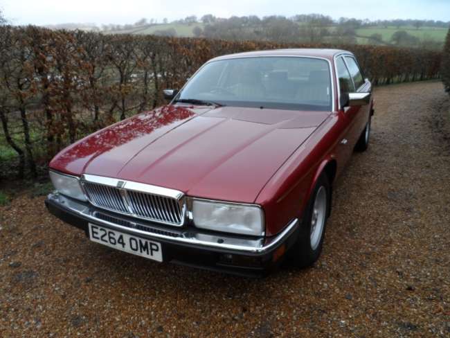 1988 Jaguar XJ40 Sovereign-Auction Lot