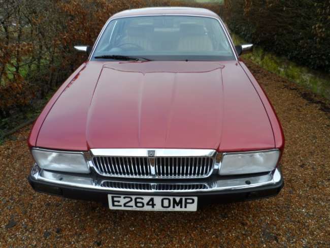 1988 Jaguar XJ40 Sovereign-Auction Lot