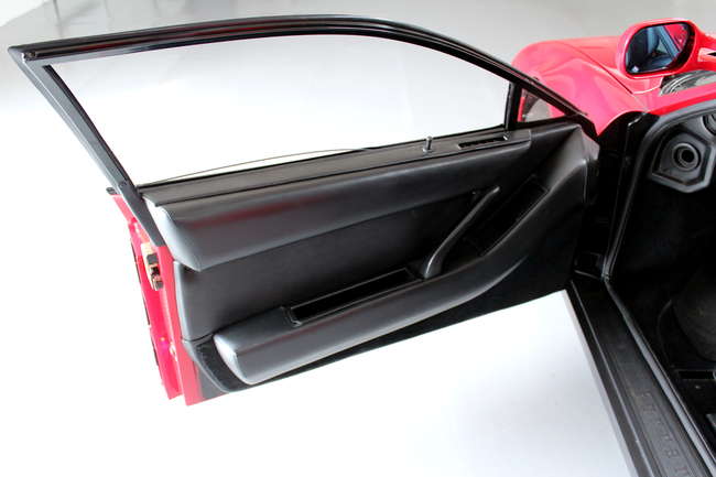1986 Ferrari Testarossa (single mirror)-Auction Lot