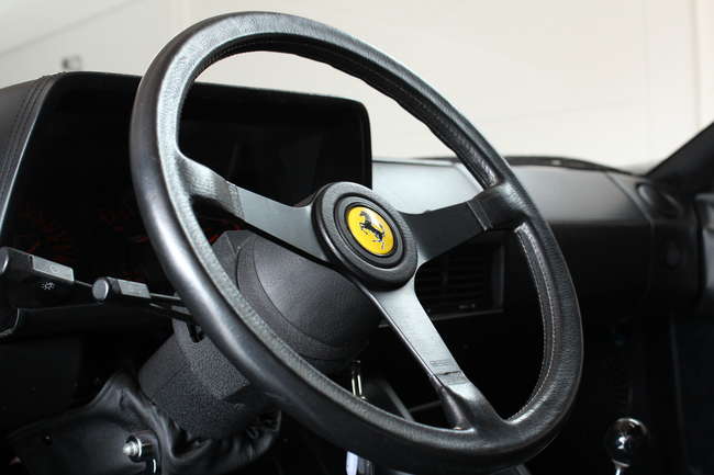1986 Ferrari Testarossa (single mirror)-Auction Lot